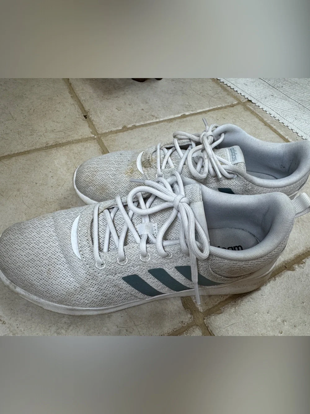 adidas cloudfoam comfort Light Gray Mesh Sneakers - White/Light Gray